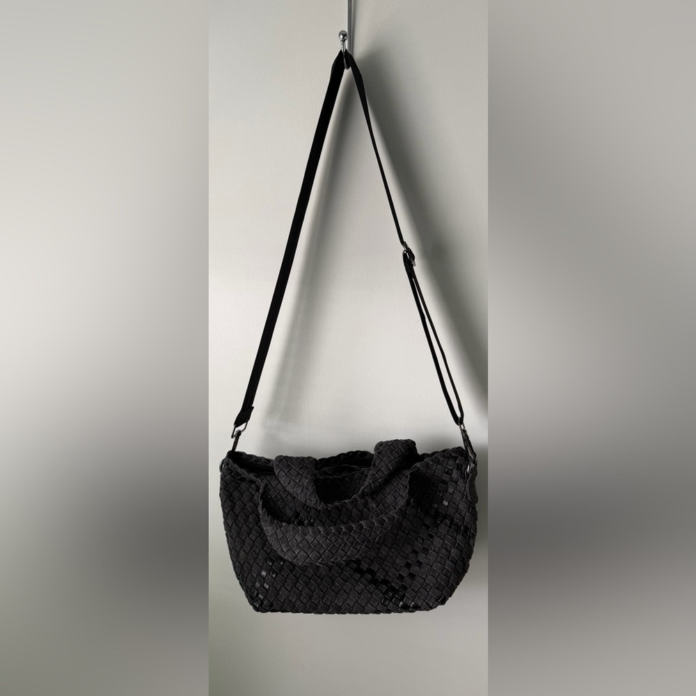 HAUTE SHORE Mark Edge Black Woven Mini Tote with Detachable Strap - Picture 2 of 6